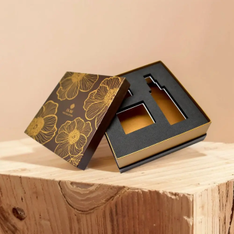 Luxury Cosmetic Boxes